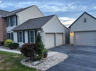 244 Wolgemuth Dr, Lancaster, PA 17602