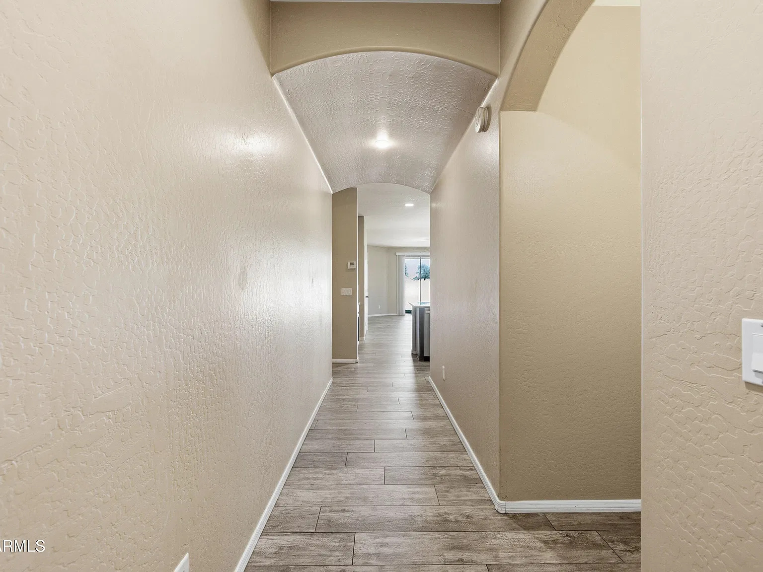 4 bed, 3.0 bath, 1825 sqft, $1,995 — Photo 3