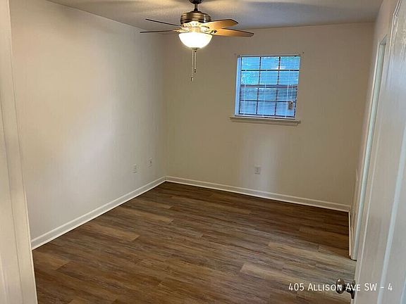 5th image of 405 Allison Ave SW #4