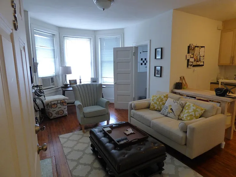1834 Calvert St NW #3 — Photo 8