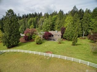 8819 NE Koura Rd, Bainbridge Island, WA 98110