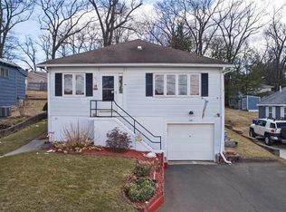 340 Halladay Dr, West Suffield, CT 06093