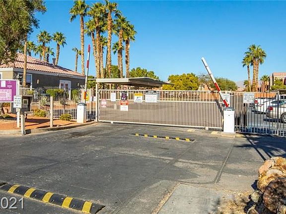 2nd image of 4730 E Craig Rd Unit 1062