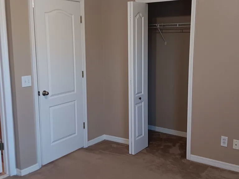 16404 Rollingbrook Dr — Photo 27