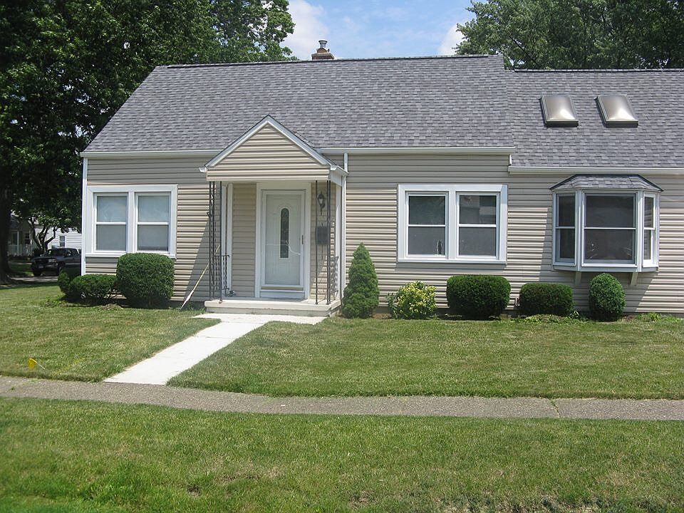 1st image of 3189 Wilson St