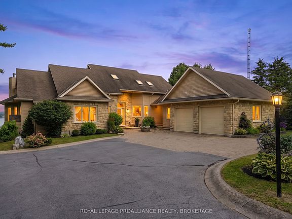 5th image of 31 Leavis Ln