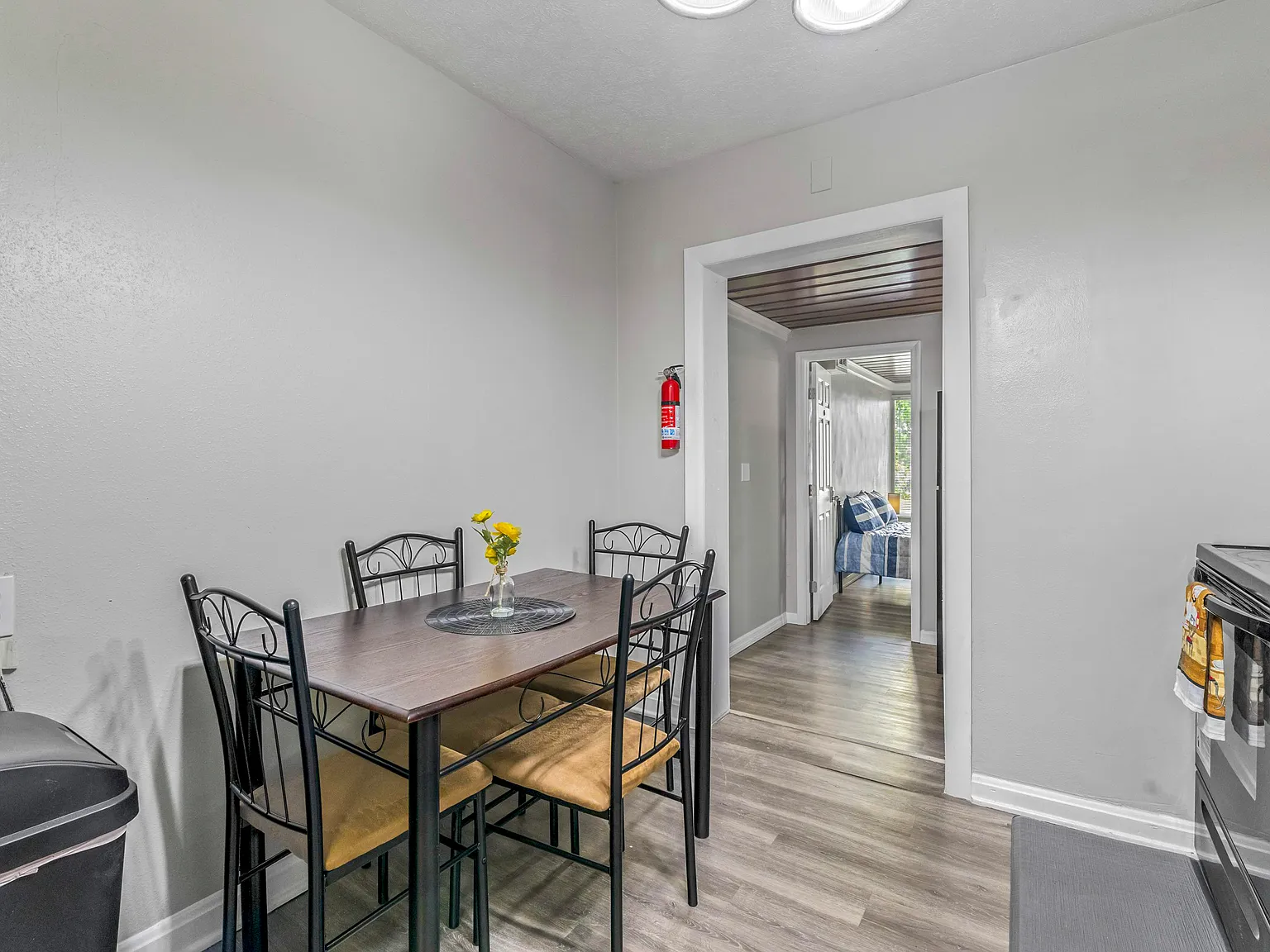 4 bed, 4.0 bath, 2144 sqft, $667 — Photo 4