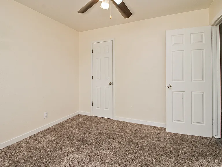 2226 Bison Dr — Photo 9