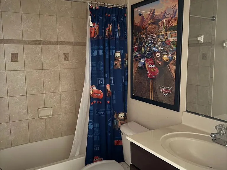 860 Assembly Ct — Photo 13