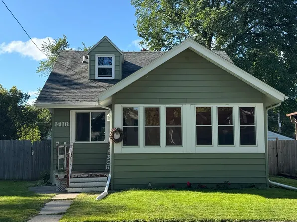 1418 12th Ave S, Fargo, ND 58103