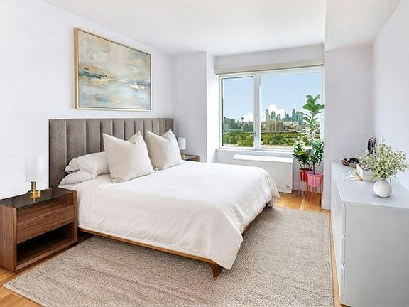 4th image of 34 N 7th St APT 11G