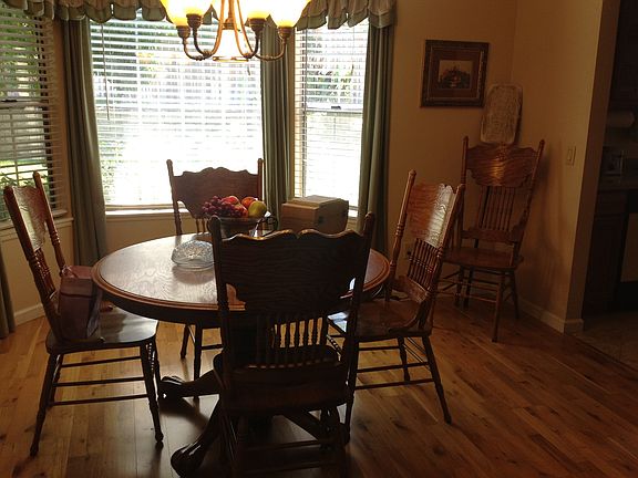 Formal dining