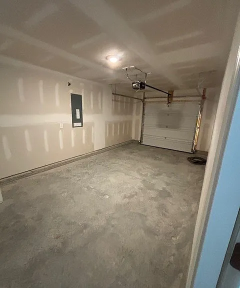 1405 Prescott Ln — Photo 11