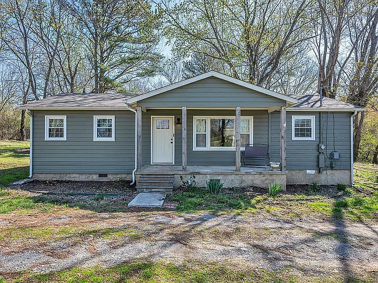 10 Patrick Rd — Photo 2