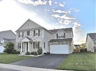 329 Bluegrass Pkwy, Oswego, IL 60543