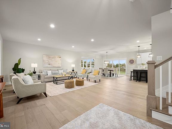 5th image of 5712 Hodges Rd