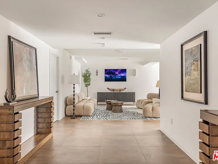 12443 W Sunset Blvd — Photo 23
