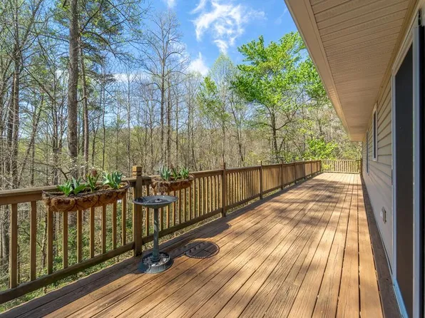 201 Wind Crest Rdg, Sylva, NC 28779