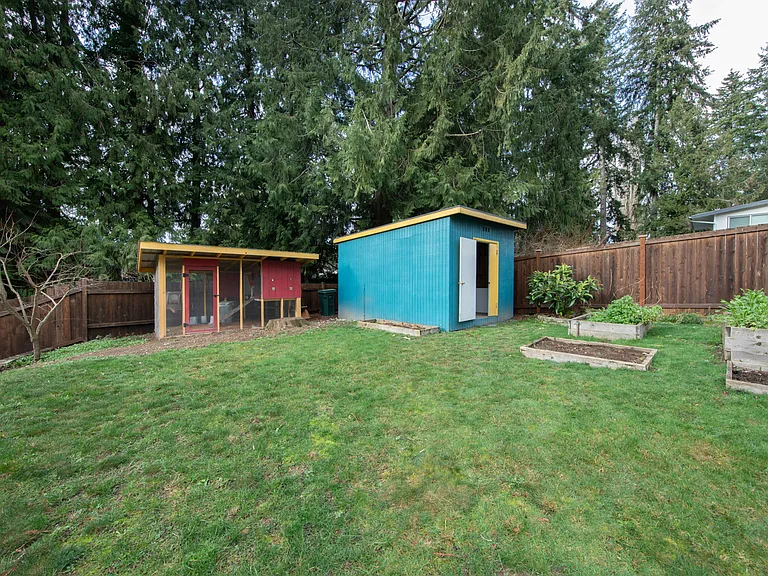 11527 39th Ave NE — Photo 10