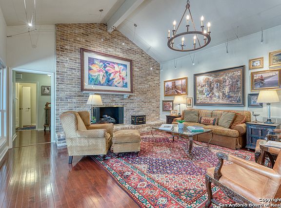 5th image of 13910 Bluff Ln