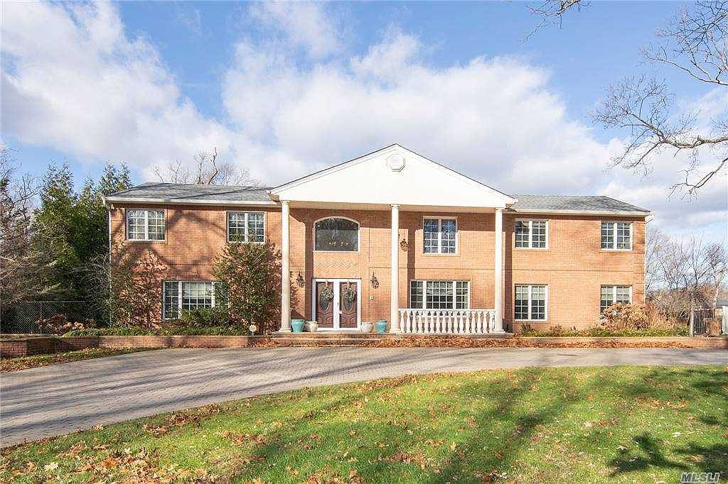 16 Hemingway Dr, Dix Hills, NY 11746 Zillow