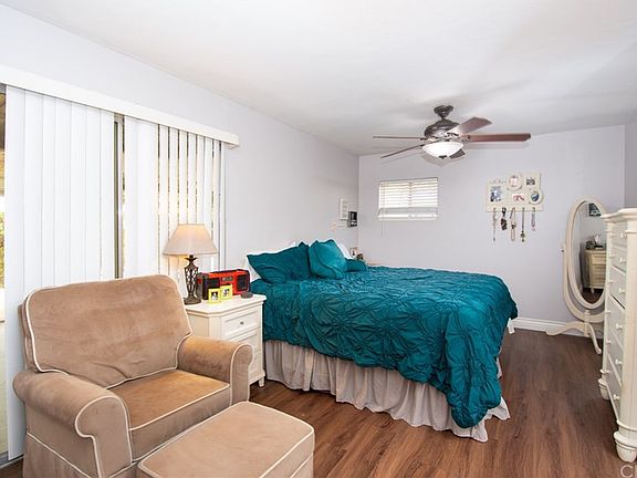 3rd image of 6104 Orange Knoll Ave