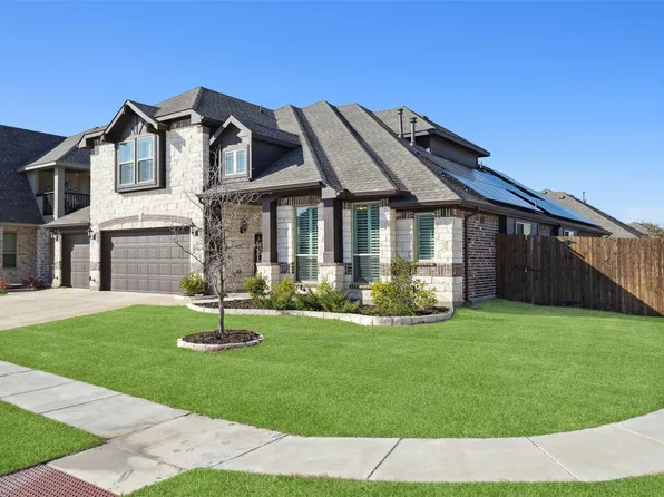 302 Bluewood Dr, Fate, TX 75087