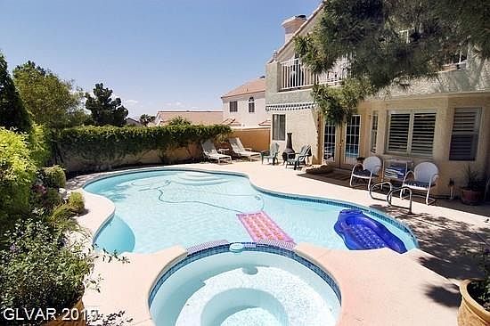 2nd image of 3204 Coral Harbor Dr