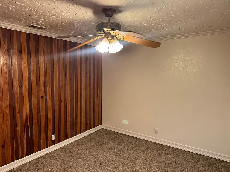7925 Reading Ave — Photo 13