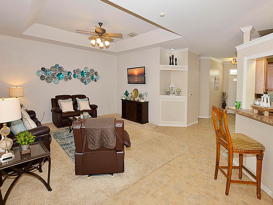 1st image of 1735 8th Avenue SW