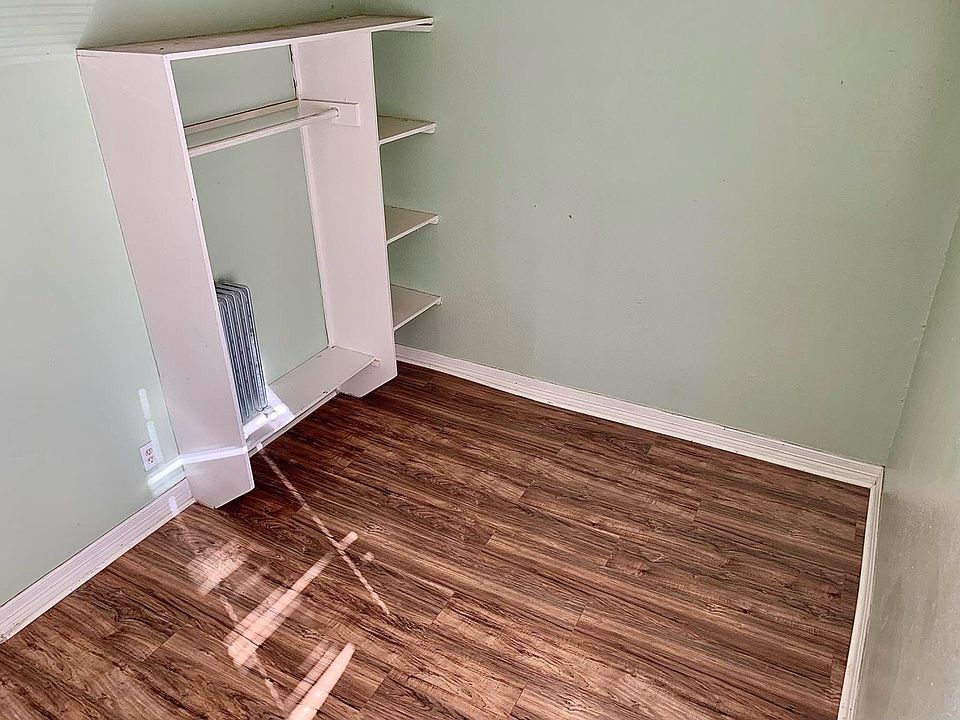Large walk-in closet off of primary suite