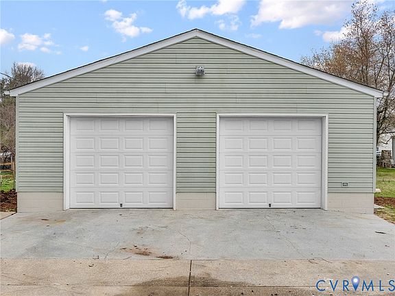 5th image of 2540 Dowd Ln
