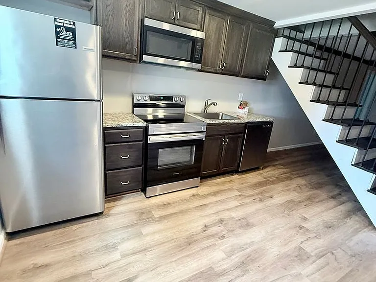 165 Conrad Dr — Photo 11
