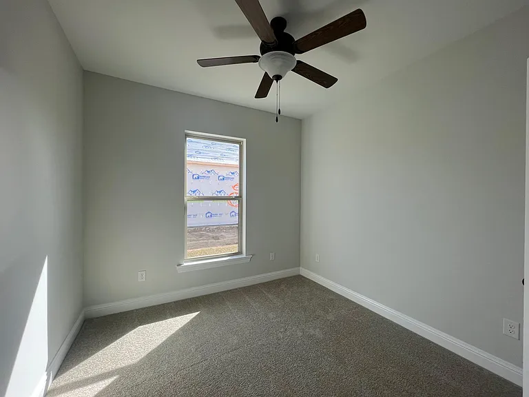 1041 Lakehaven Dr — Photo 15