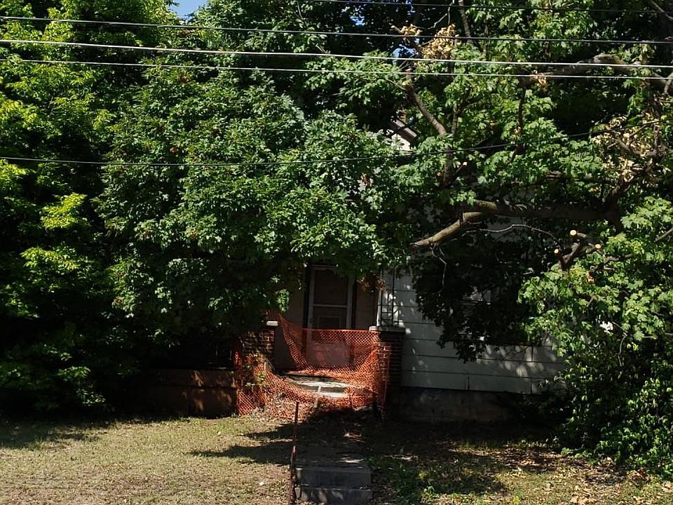 2nd image of 1017 N Campbell Ave