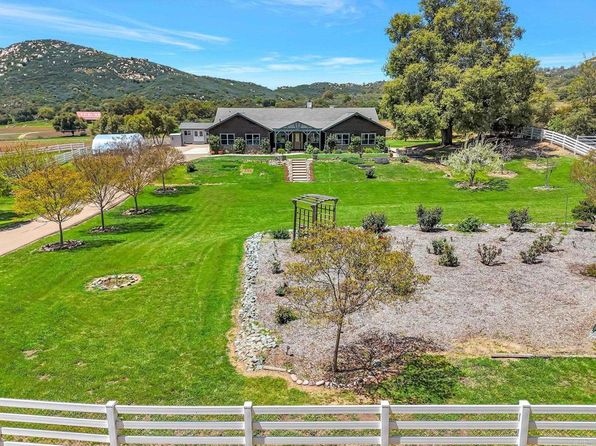 2376 White Wing Dr, Jamul, CA 91935
