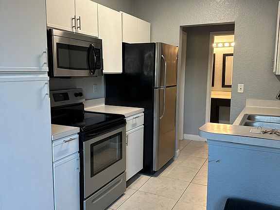 4th image of 2598 Robert Trent Jones Dr APT 1024