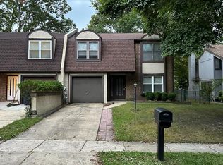 4 Goshawk Ct, Voorhees, NJ 08043
