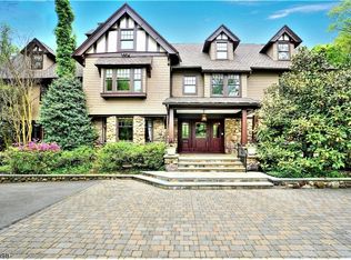 61 Hemlock Rd, Short Hills, NJ 07078