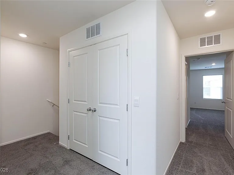 6085 Lily Garden St — Photo 25
