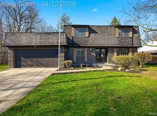 18878 Sunbright Ave, Lathrup Village, MI