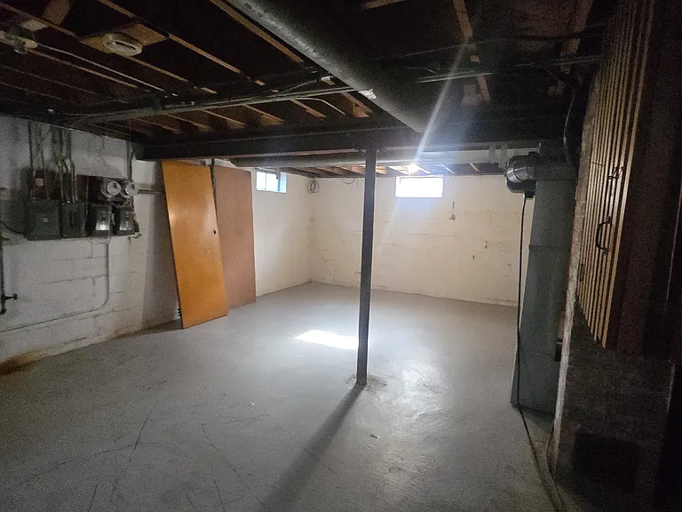 1524 Jackson St — Photo 16