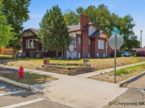 704 Main St, Pine Bluffs, WY 82082