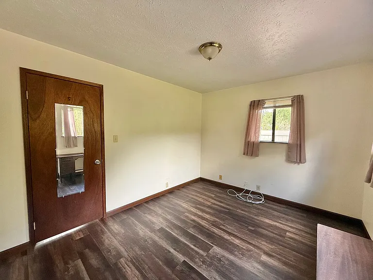48 Ihe Pl — Photo 13
