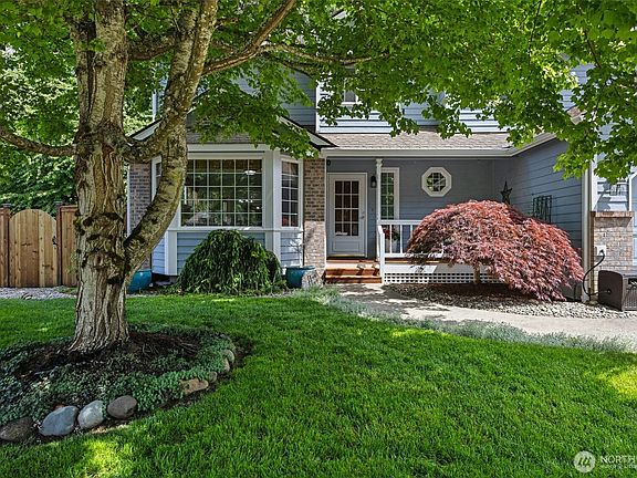 4th image of 13715 110th Avenue Ct E