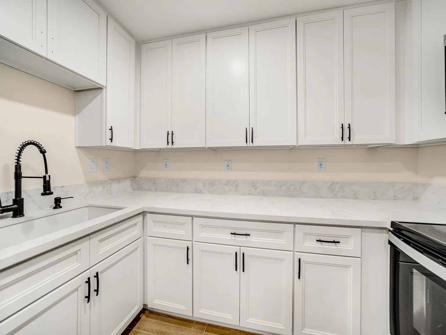 1 bed, 700 sqft, $2,200 — Photo 4