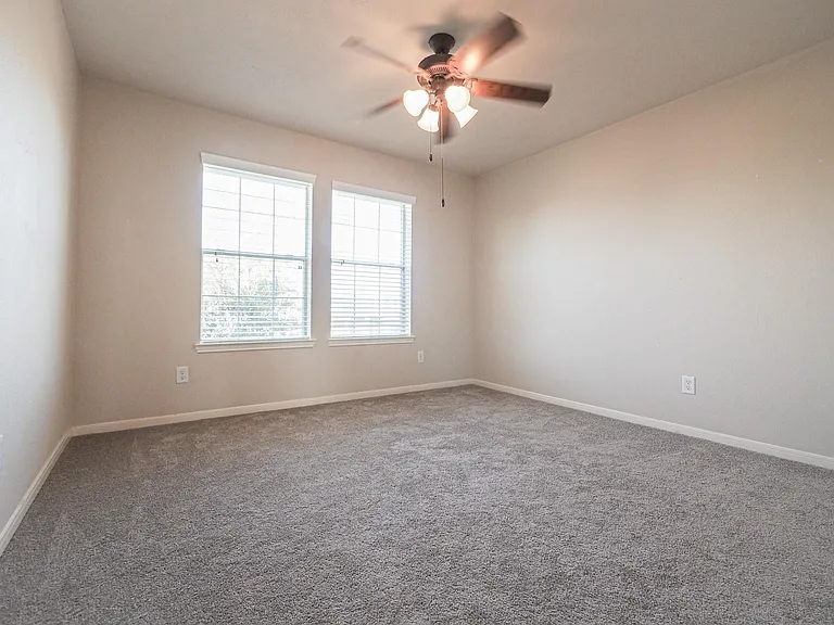 3638 Cottage Manor Ln — Photo 22