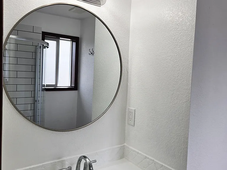 1408 Arlington Ave — Photo 4
