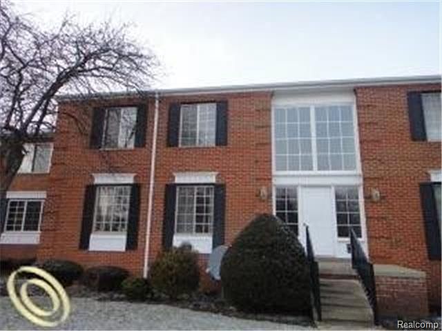 2nd image of 610 E Fox Hills Dr #1