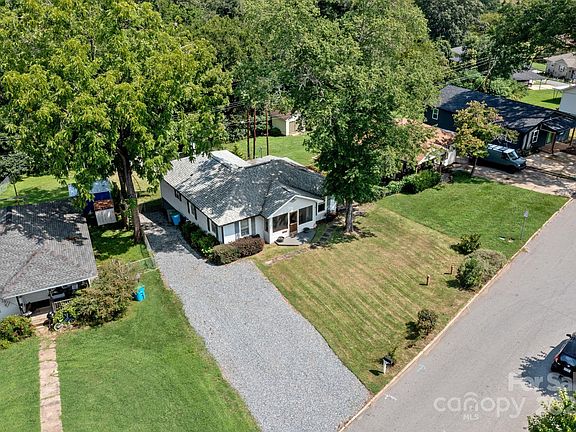 2nd image of 329 Linestowe Dr
